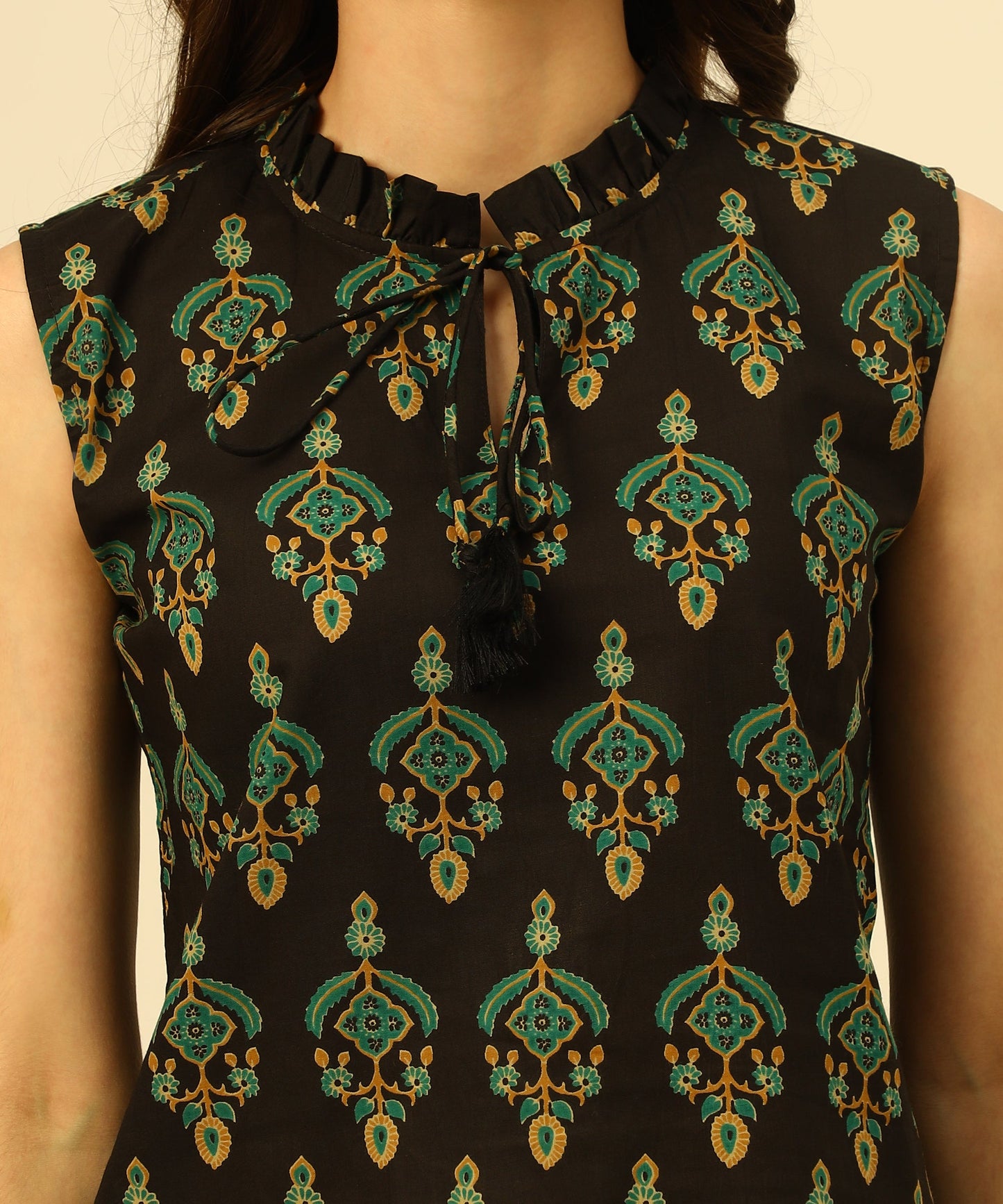 Cotton Printed Sleeveless Regular Fit Office Wear Casual Wear Top, Black