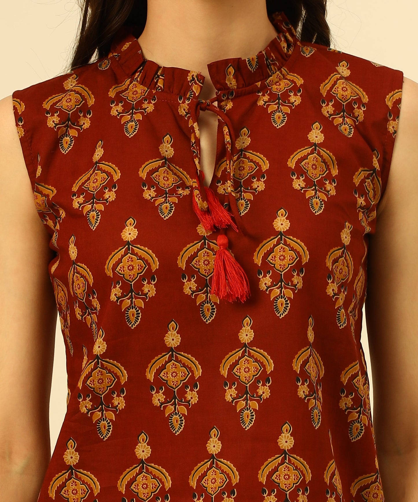 Cotton Printed Sleeveless Regular Fit Office Wear Casual Wear Top, Maroon