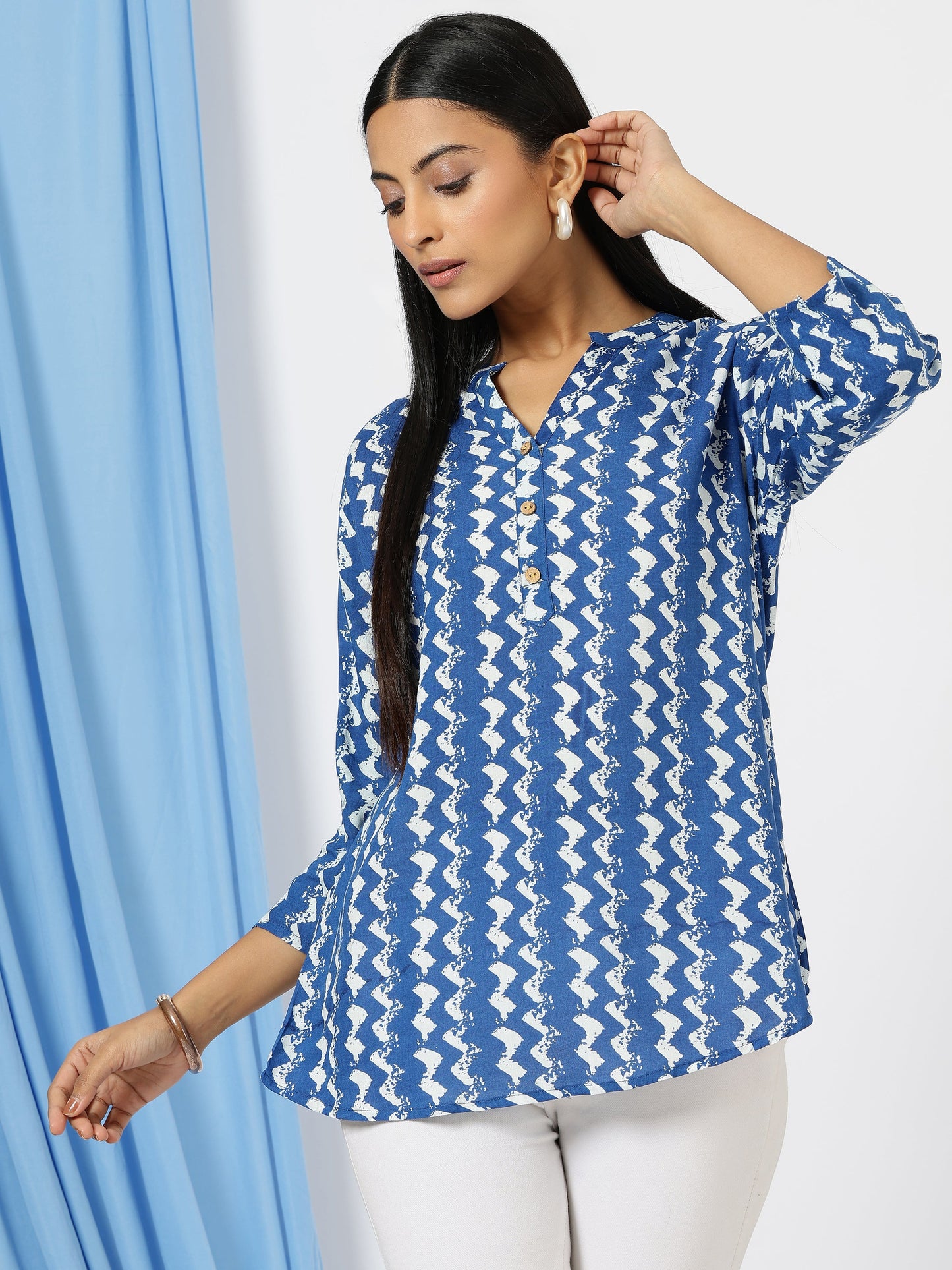Women's Kurti & Tops| Stylish, Latest Cotton Kurti, Top Collection(Blue Lehriya)