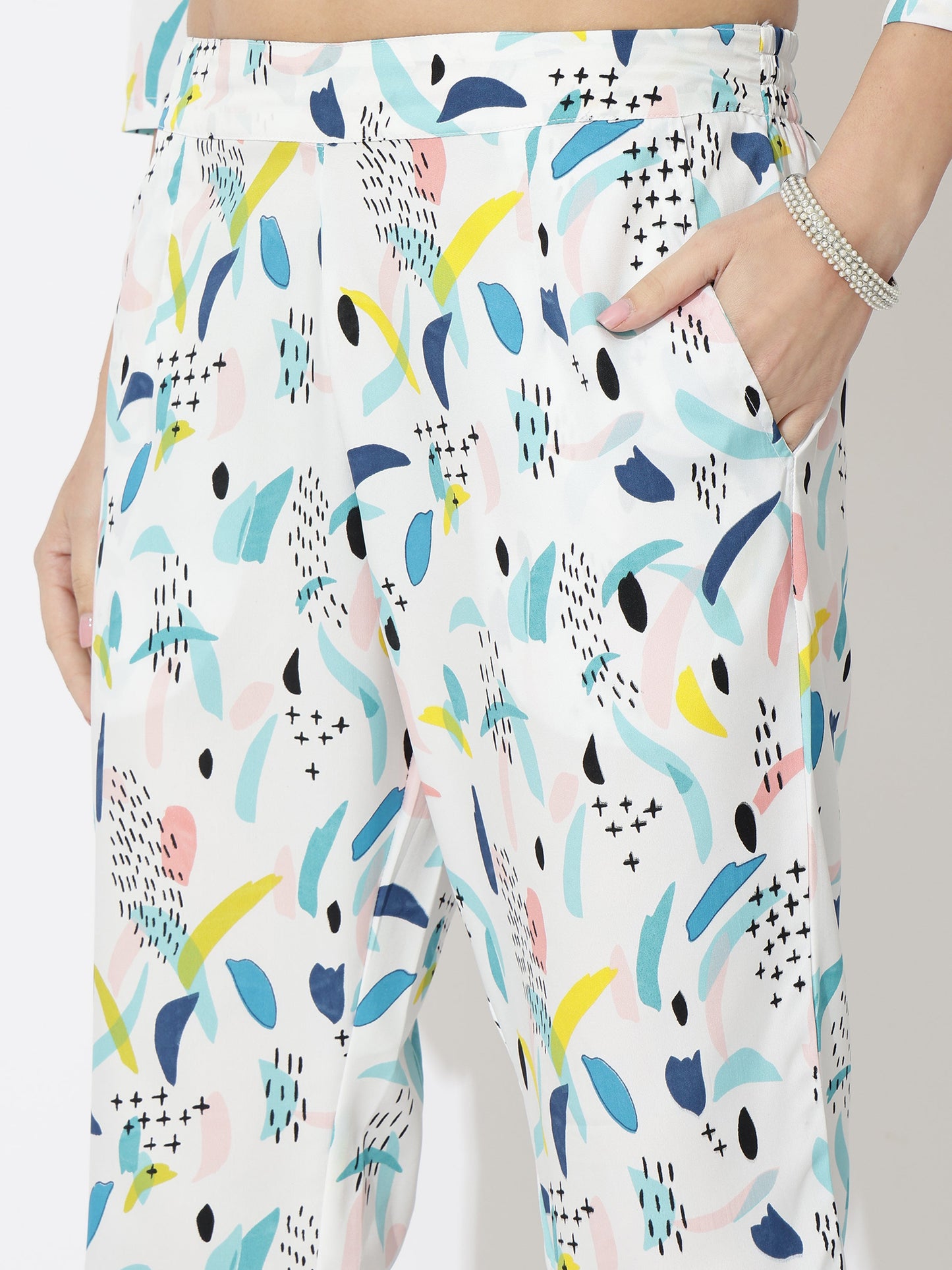 Printed Co-Ord Set for Women - Stylish & Comfortable, Latest Fashion Two-Piece Outfit(White)