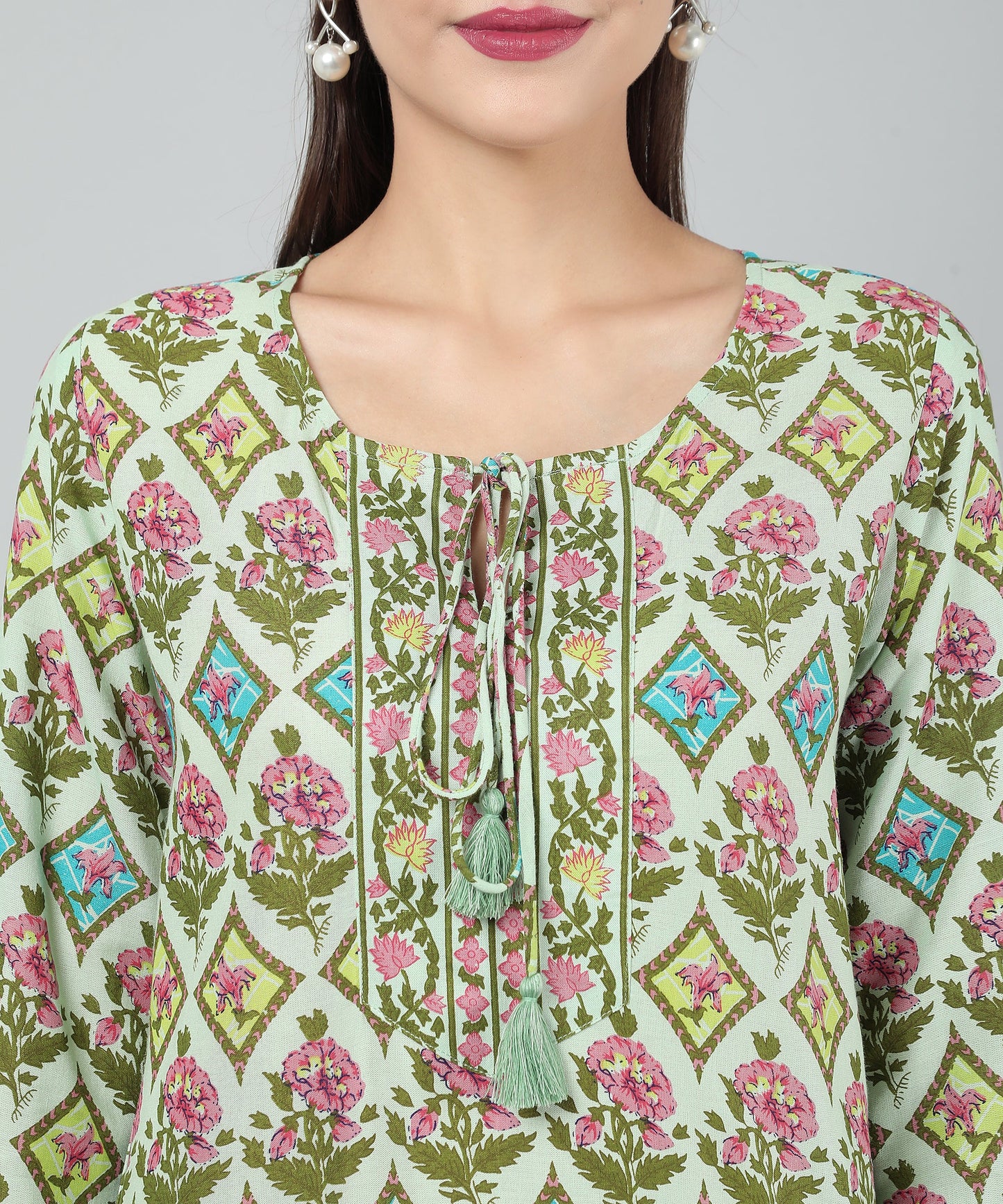Pritned Rayon Cotton Kurti with Keyhole Neck Tassels and Drawstring,Green