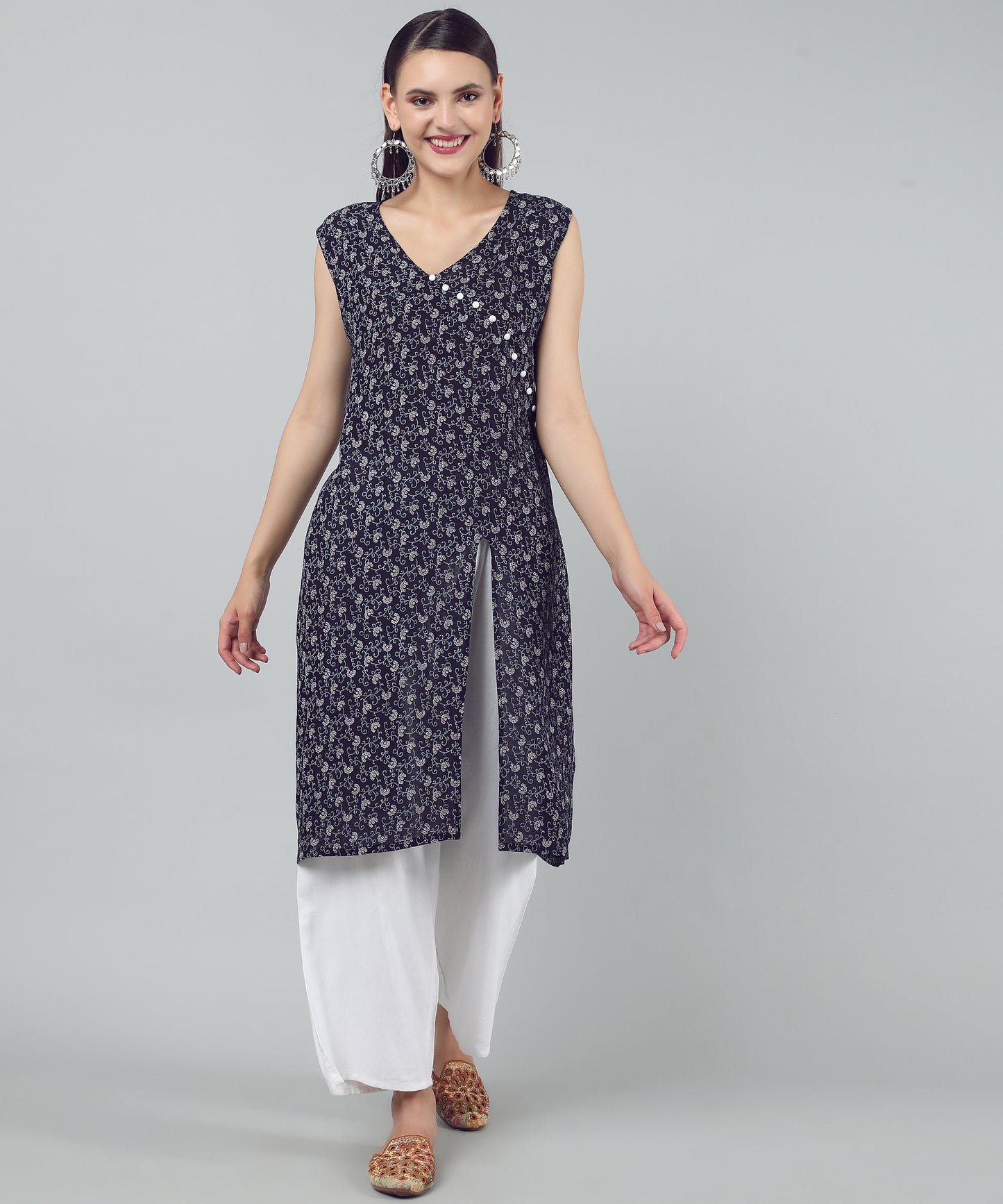 A-Line Stylish Center Slit Sleveeless Printed Cotton Kurti, Blue