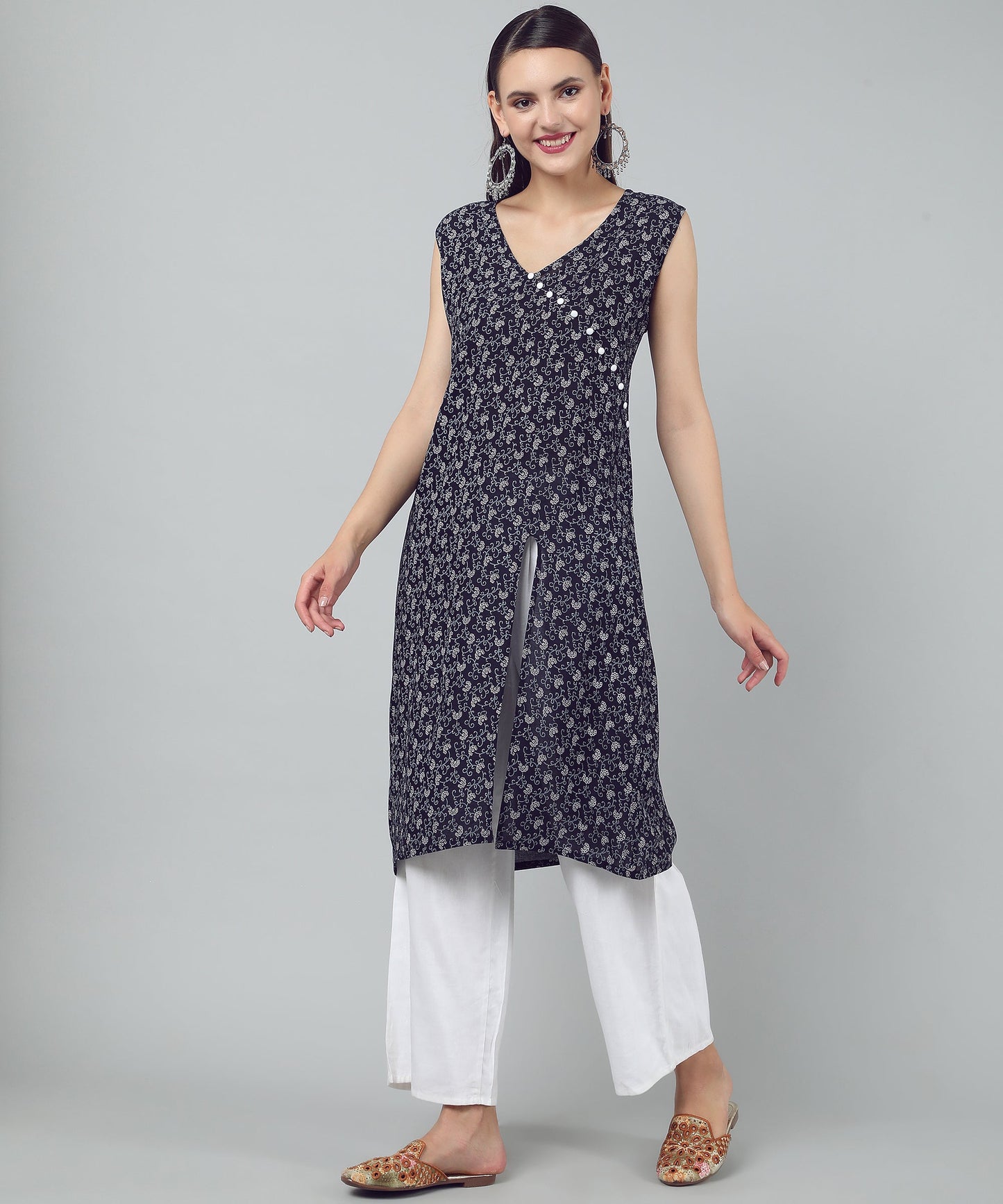 A-Line Stylish Center Slit Sleveeless Printed Cotton Kurti, Blue