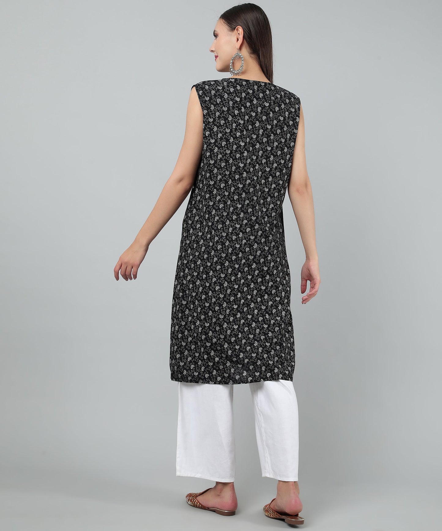 A-Line Stylish Center Slit Sleveeless Printed Cotton Kurti,Black