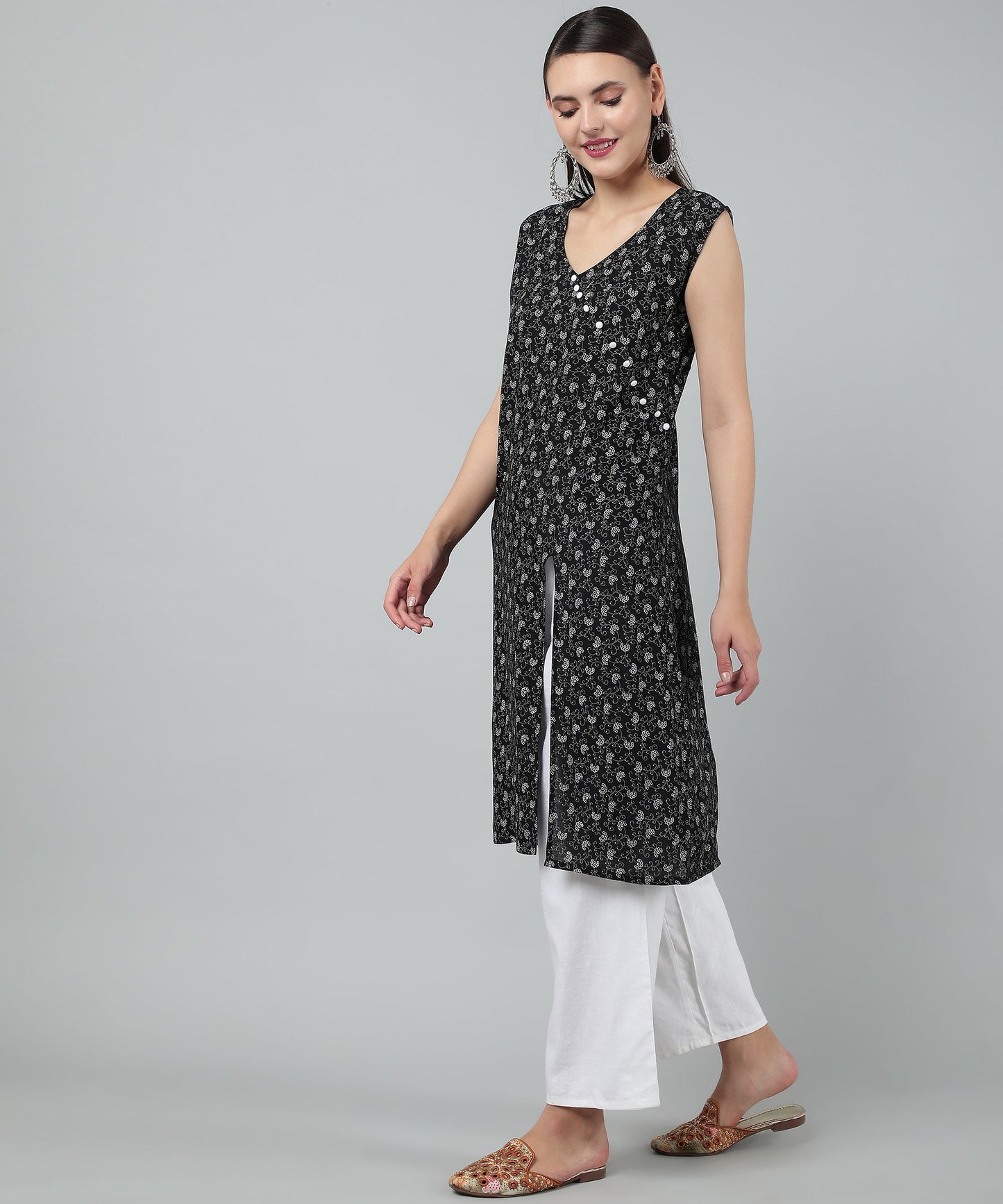 A-Line Stylish Center Slit Sleveeless Printed Cotton Kurti,Black