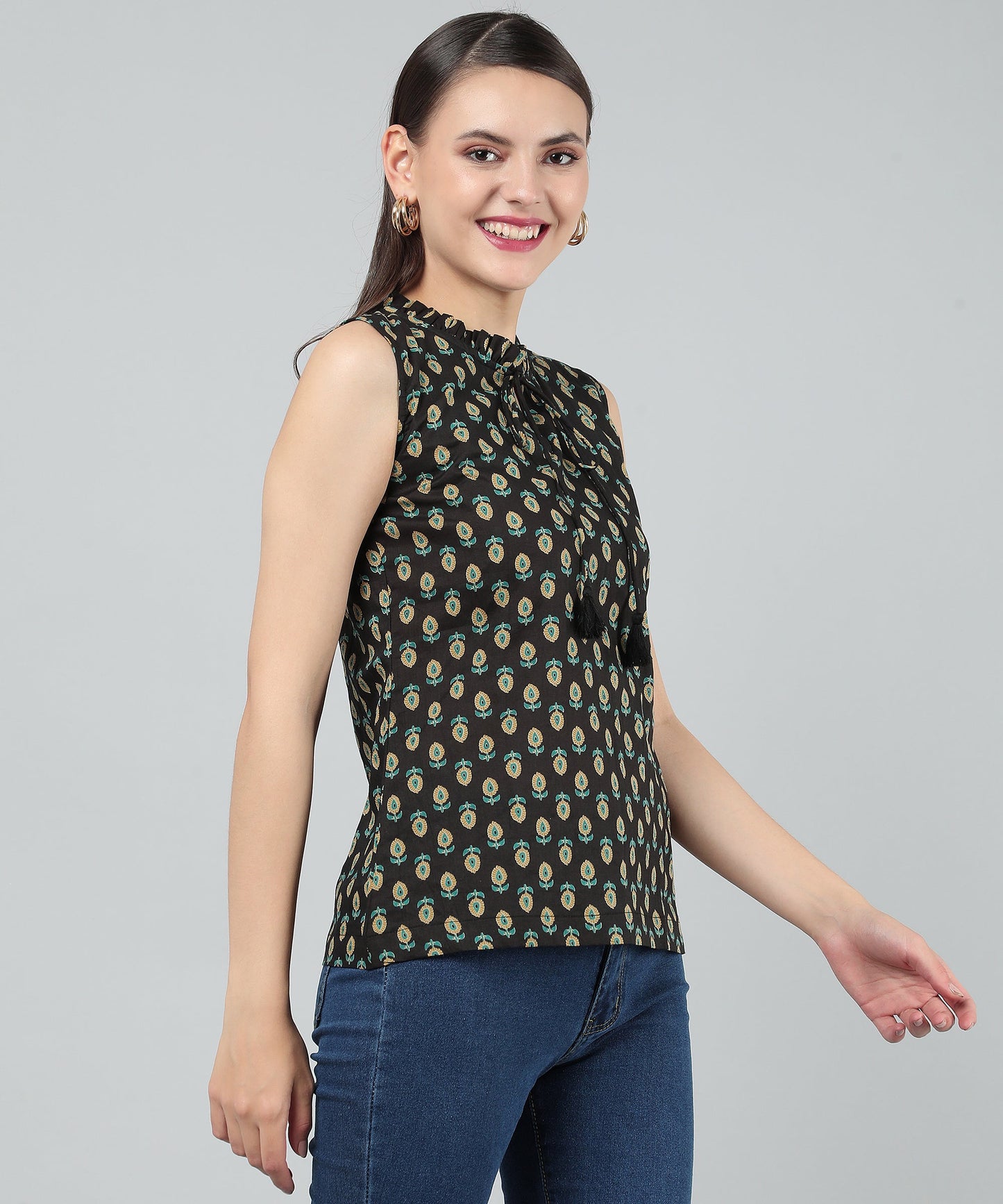 Cotton Printed Sleeveless Regular Fit Office Wear Casual Wear Top, Black