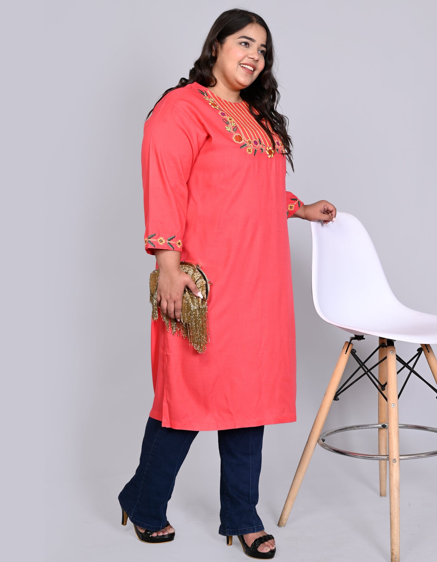 ANUSHIL Women Embroidered Straight Fit Kurta (Pink)