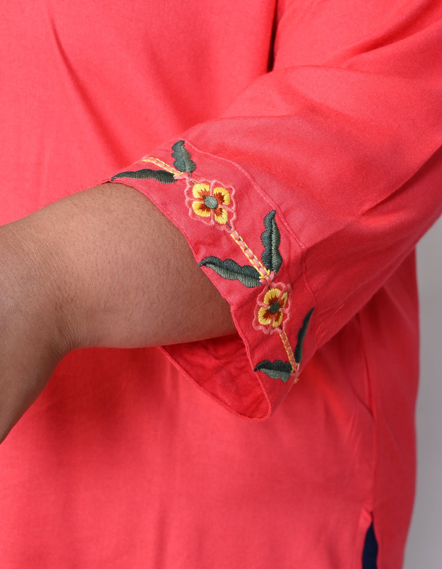 ANUSHIL Women Embroidered Straight Fit Kurta (Pink)