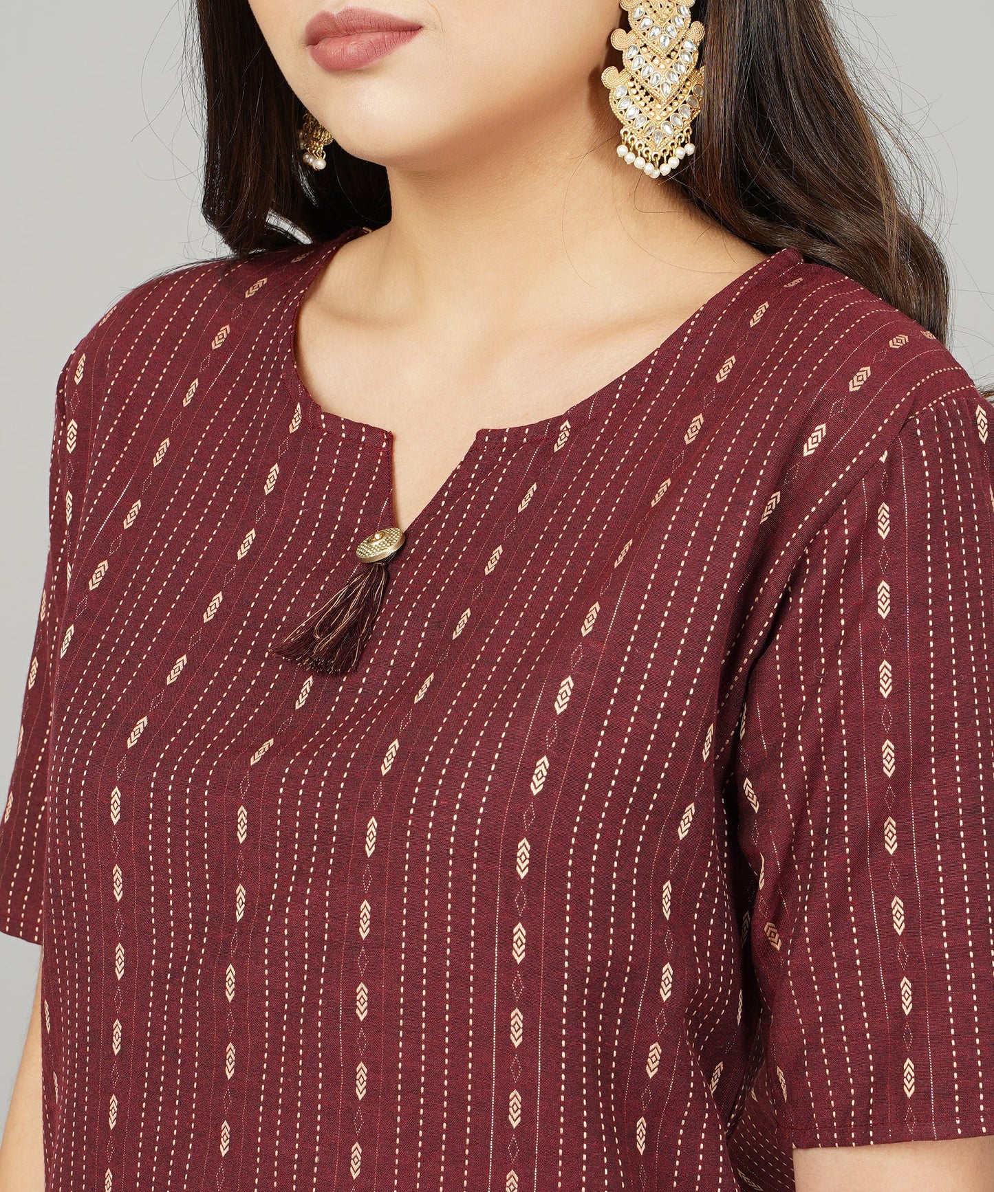 Cotton Dobby Woven Design V- Neck Elbow Sleeves Knee Length Kurta for Women's(Colour-Maroon)